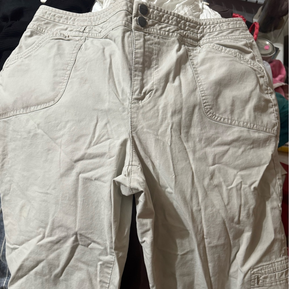 Coldwater Creek Woman’s Beige/Tan Casual Capri Pants